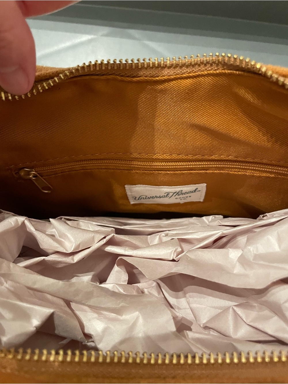 Universal Thread Oversized Crescent Shoulder Bag Brown NWT - Picture 10 of 12